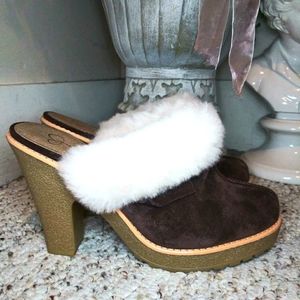 Vintage Y2K Jessica Simpson Brown Suede & Real Shearling Boho High Heeled Clogs